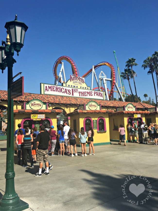 Knotts Berry Farm Front Gate