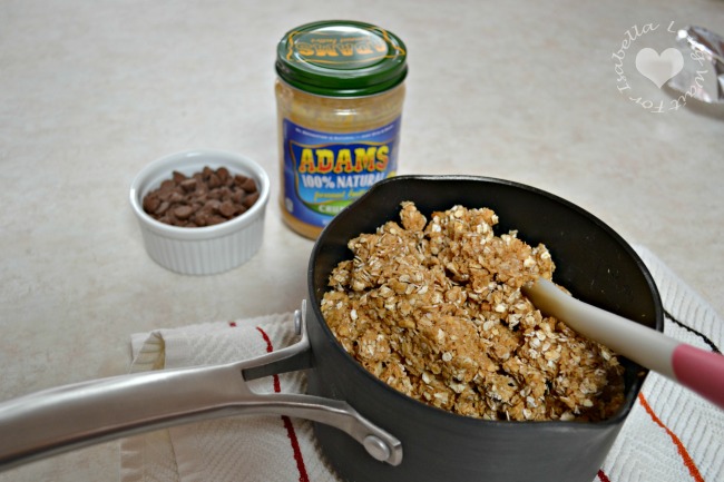 preparing-oatmeal-peanut-butter-bars