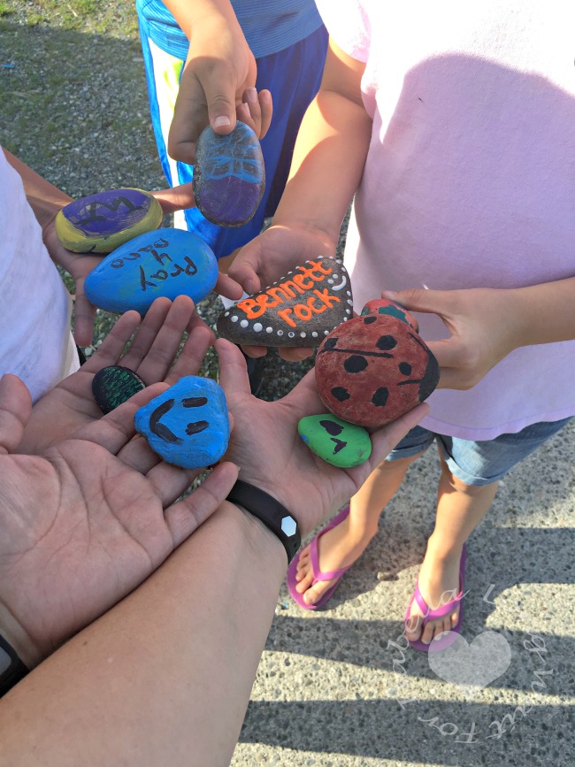 hiding-painted-rocks-fun